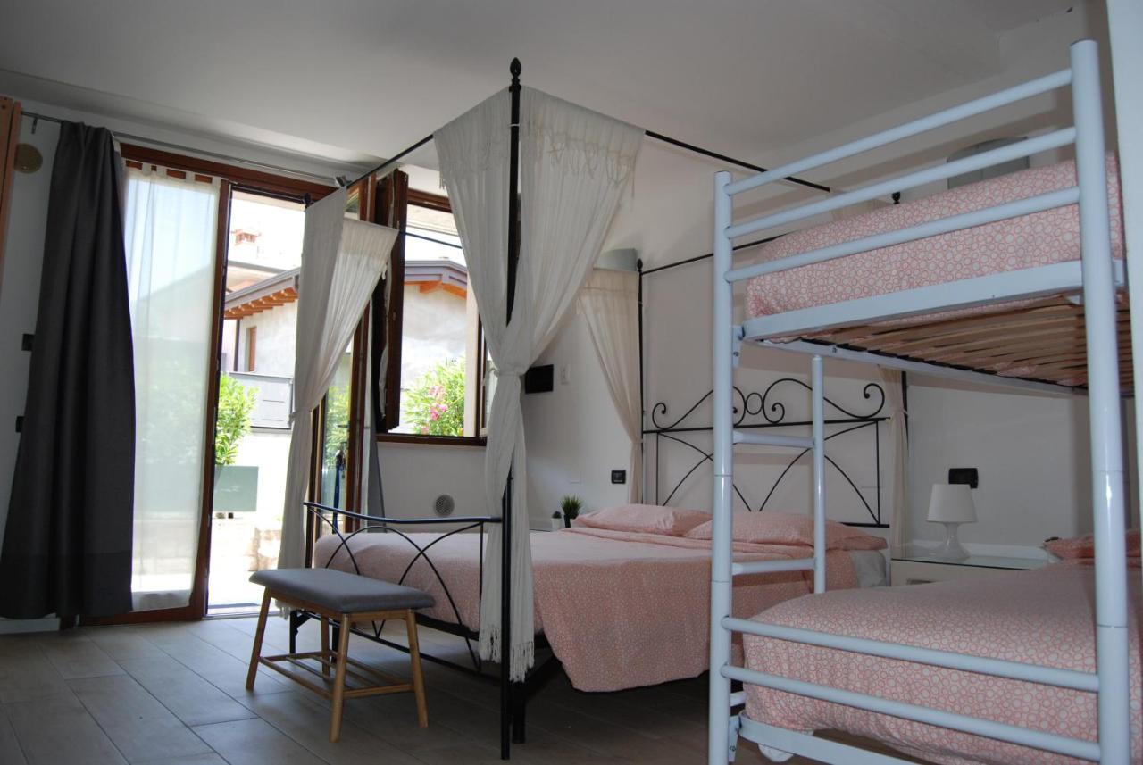 Case Vacanza Le Vele Desenzano del Garda Luaran gambar