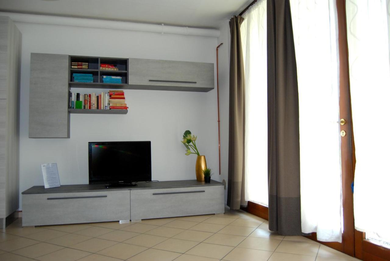 Case Vacanza Le Vele Desenzano del Garda Luaran gambar