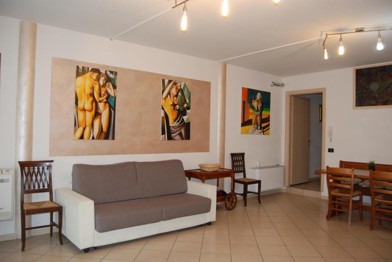 Case Vacanza Le Vele Desenzano del Garda Luaran gambar
