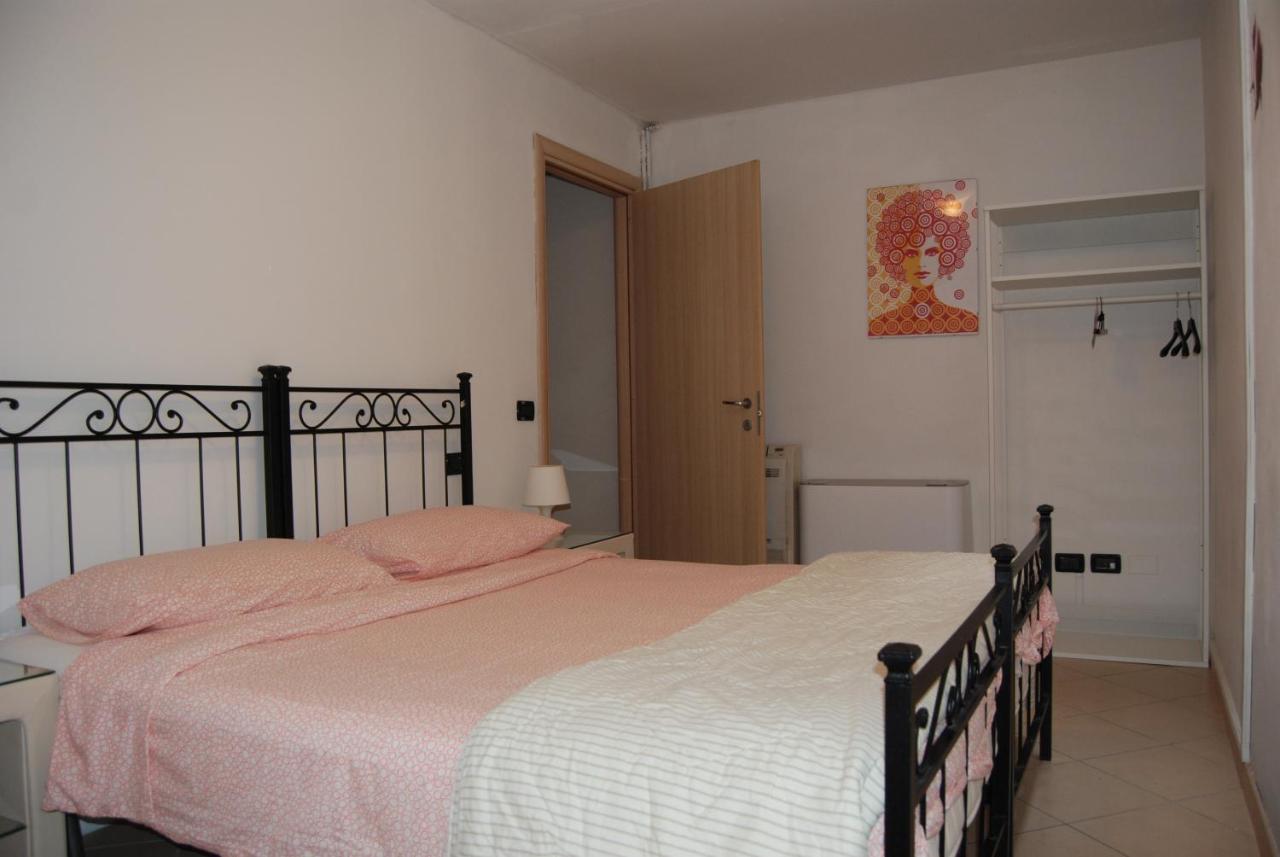 Case Vacanza Le Vele Desenzano del Garda Luaran gambar